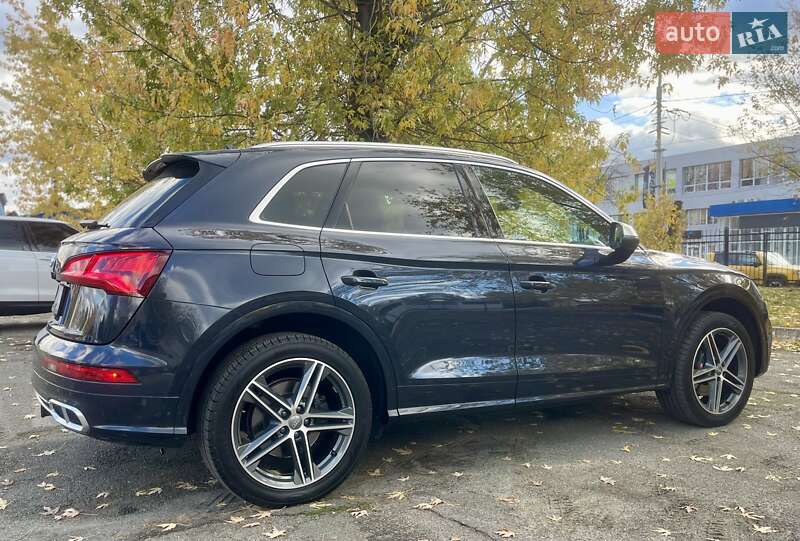 Внедорожник / Кроссовер Audi SQ5 2019 в Киеве