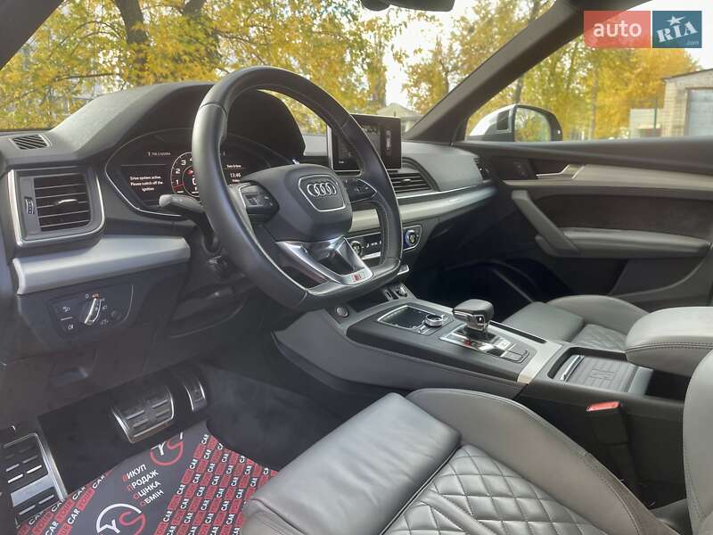 Внедорожник / Кроссовер Audi SQ5 2019 в Киеве