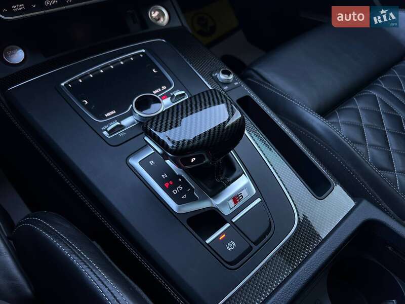 Позашляховик / Кросовер Audi SQ5 2018 в Івано-Франківську