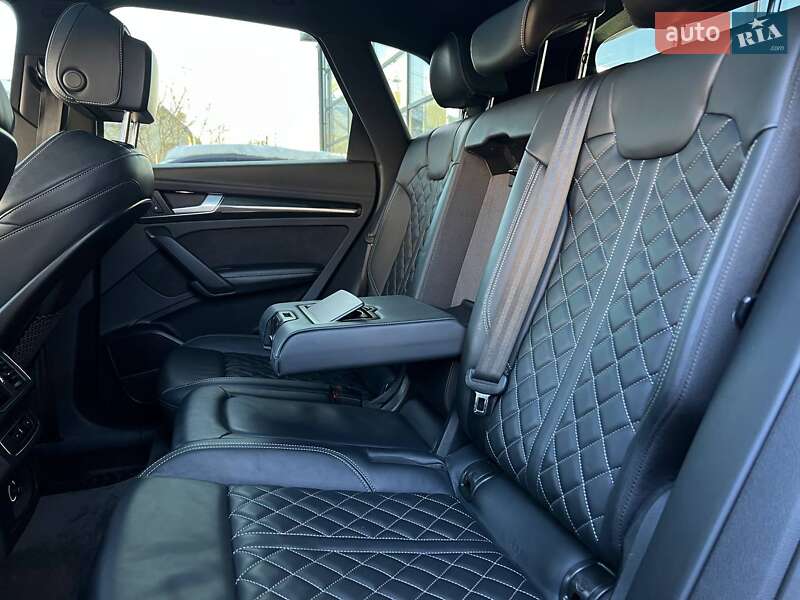 Позашляховик / Кросовер Audi SQ5 2018 в Івано-Франківську