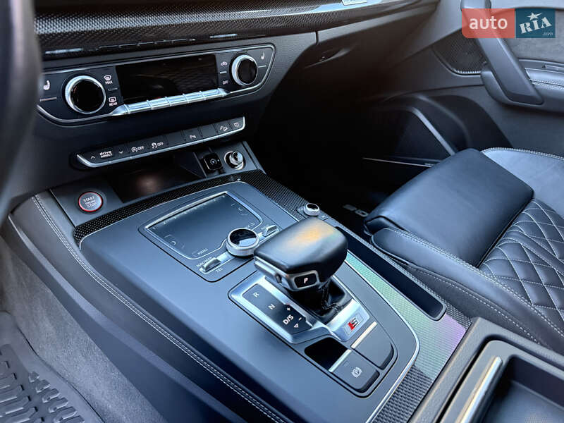 Внедорожник / Кроссовер Audi SQ5 2018 в Ровно фото 49 Внедорожник / Кроссовер Audi SQ5 2018 в Ровно