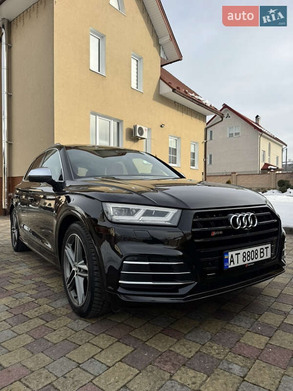Внедорожник / Кроссовер Audi SQ5 2017 в Долине