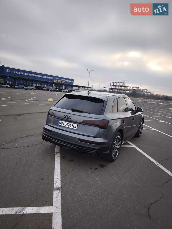 Внедорожник / Кроссовер Audi SQ5 2018 в Киеве