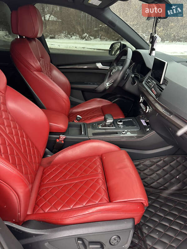 Позашляховик / Кросовер Audi SQ5 2018 в Дніпрі