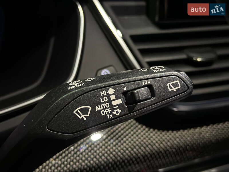 Позашляховик / Кросовер Audi SQ5 2022 в Дніпрі
