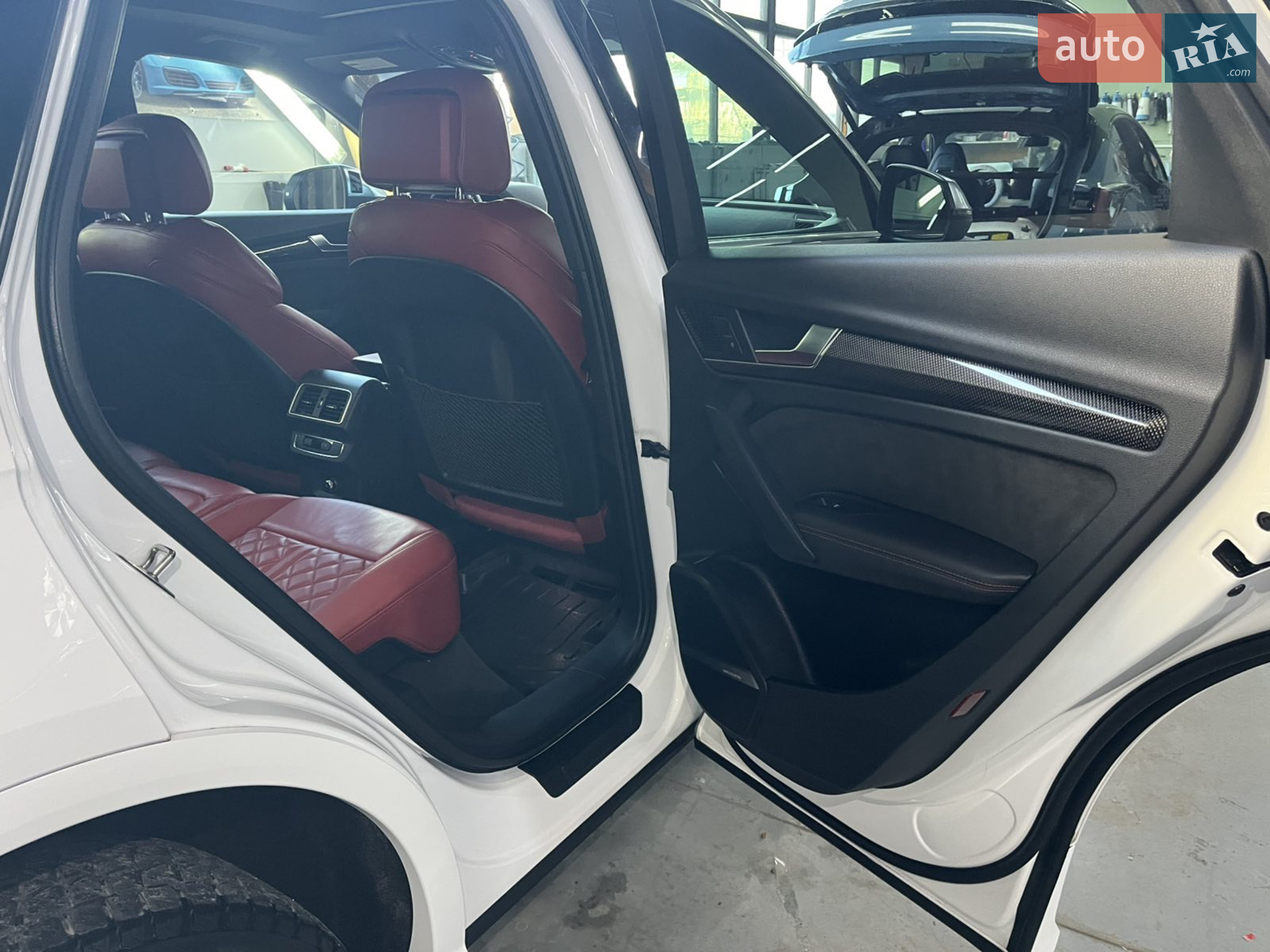 2018 Audi SQ5 - мініатюра 7