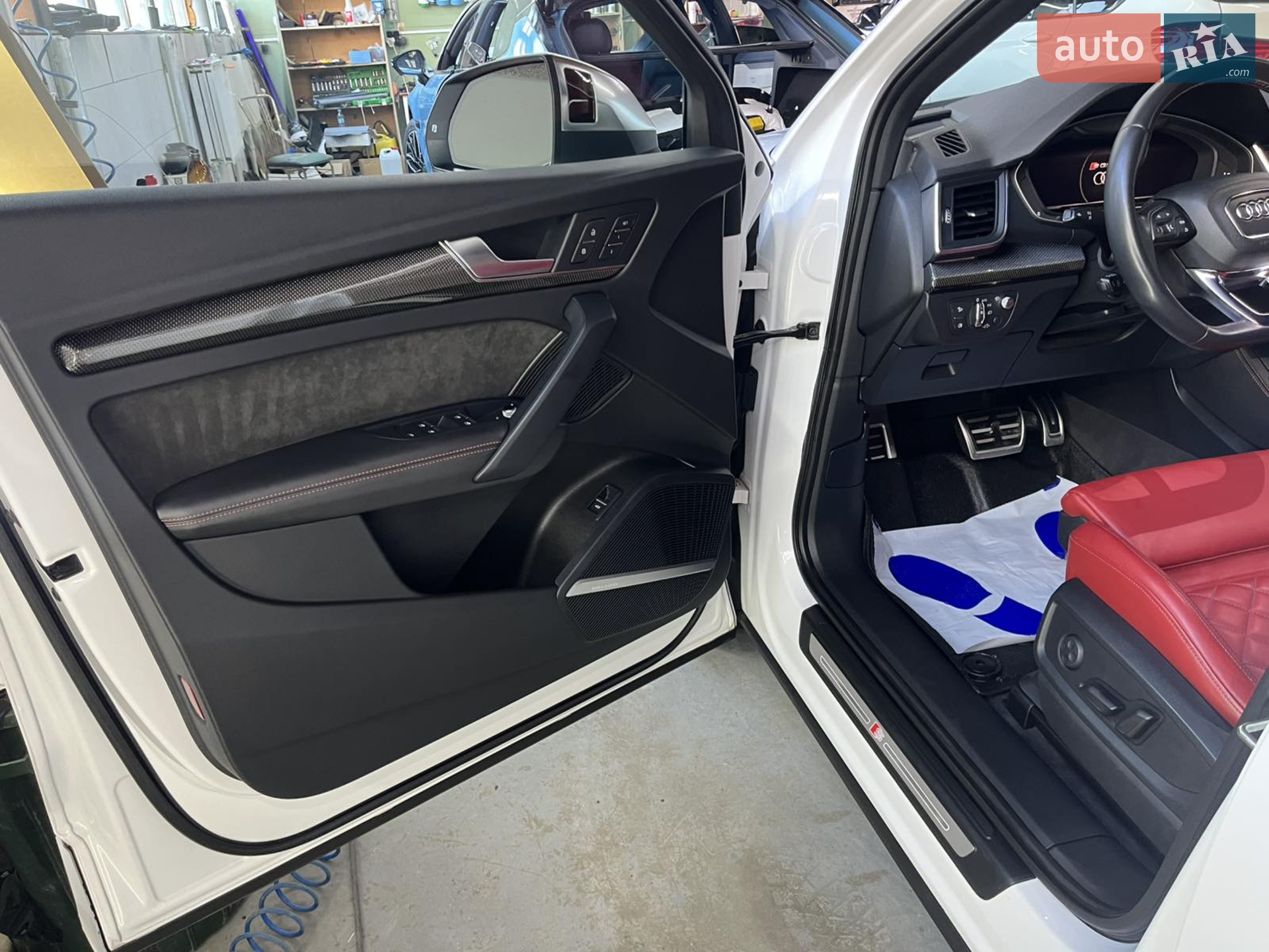 2018 Audi SQ5 - мініатюра 12