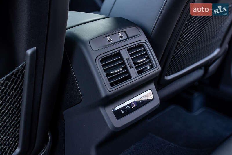 Внедорожник / Кроссовер Audi SQ5 2025 в Львове