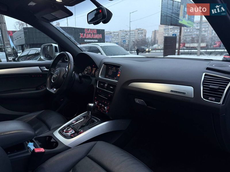 Внедорожник / Кроссовер Audi SQ5 2014 в Киеве