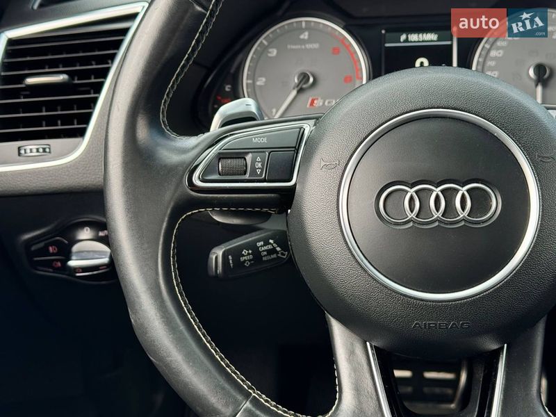 Внедорожник / Кроссовер Audi SQ5 2015 в Киеве
