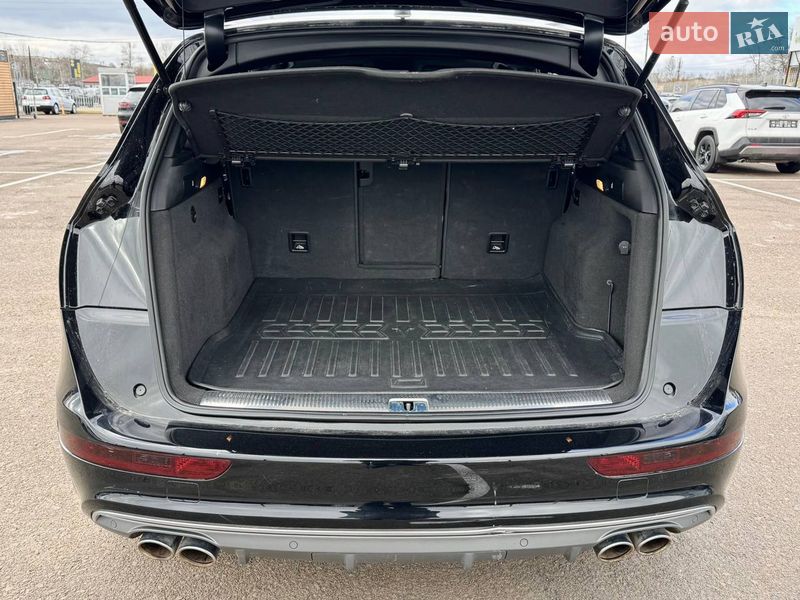 Внедорожник / Кроссовер Audi SQ5 2015 в Киеве