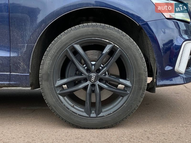 Внедорожник / Кроссовер Audi SQ5 2013 в Киеве