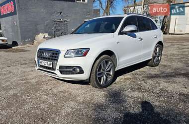 Позашляховик / Кросовер Audi SQ5 2014 в Кам'янському