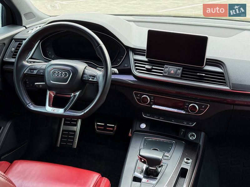 Позашляховик / Кросовер Audi SQ5 2017 в Луцьку
