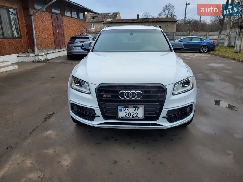 Audi SQ5 2016