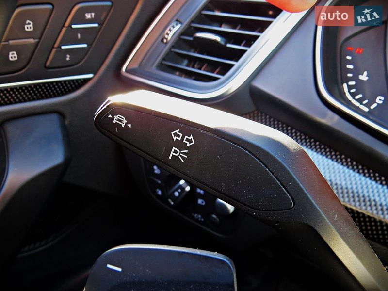 Внедорожник / Кроссовер Audi SQ5 2018 в Черкассах