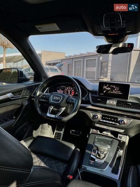 Внедорожник / Кроссовер Audi SQ5 2017 в Луцке