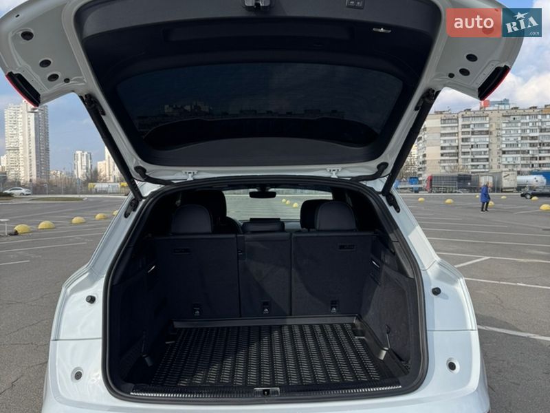 Внедорожник / Кроссовер Audi SQ5 2023 в Киеве фото 11 Внедорожник / Кроссовер Audi SQ5 2023 в Киеве
