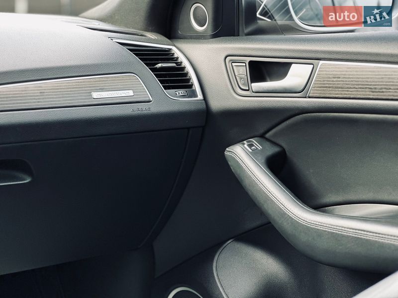 Внедорожник / Кроссовер Audi SQ5 2014 в Кременчуге