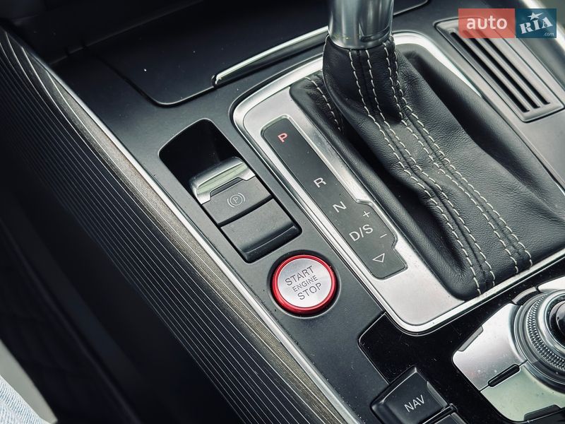 Внедорожник / Кроссовер Audi SQ5 2014 в Кременчуге