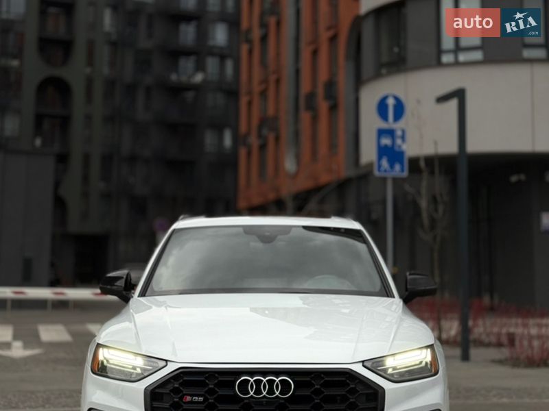 Позашляховик / Кросовер Audi SQ5 2020 в Києві