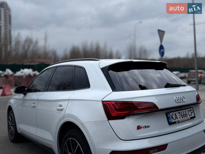 Позашляховик / Кросовер Audi SQ5 2020 в Києві