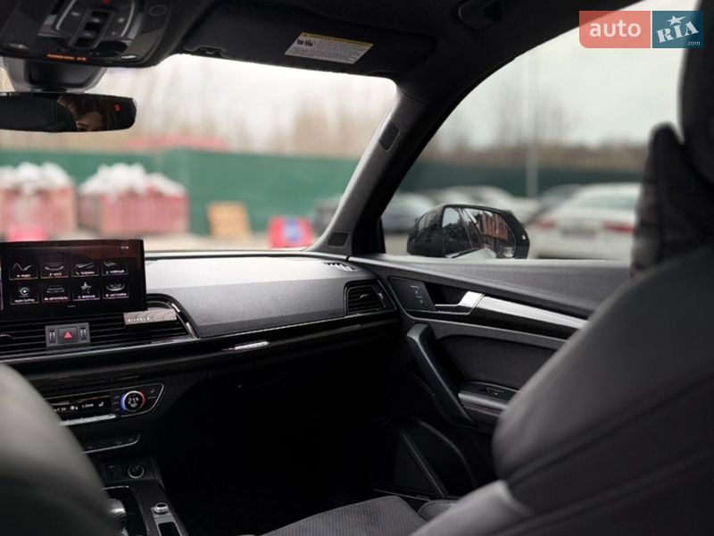 Позашляховик / Кросовер Audi SQ5 2020 в Києві