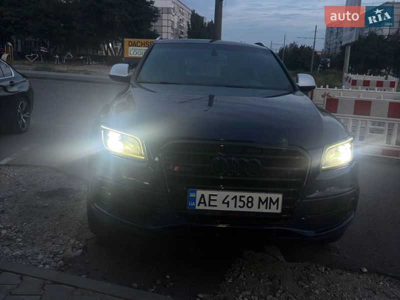 Внедорожник / Кроссовер Audi SQ5 2013 в Каменском фото 3 Внедорожник / Кроссовер Audi SQ5 2013 в Каменском