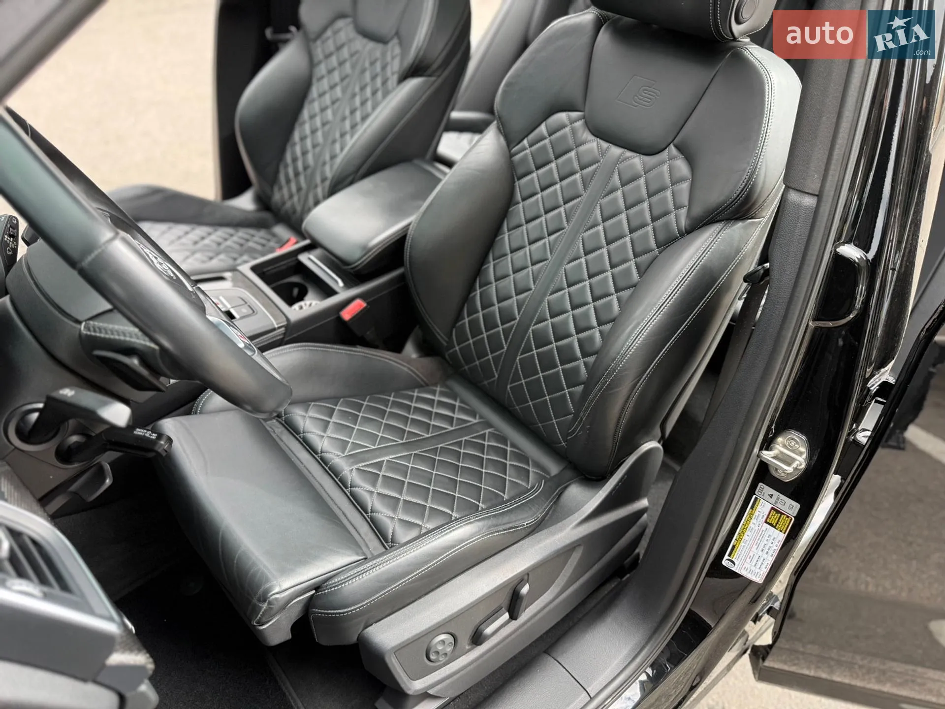 2019 Audi SQ5 - мініатюра 16