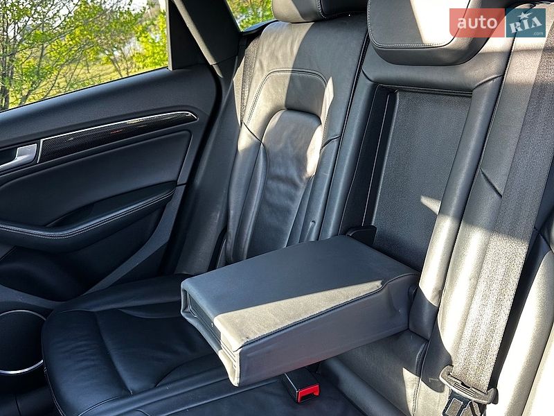 Внедорожник / Кроссовер Audi SQ5 2013 в Кривом Роге