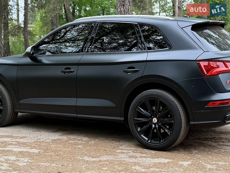 Внедорожник / Кроссовер Audi SQ5 2017 в Киеве