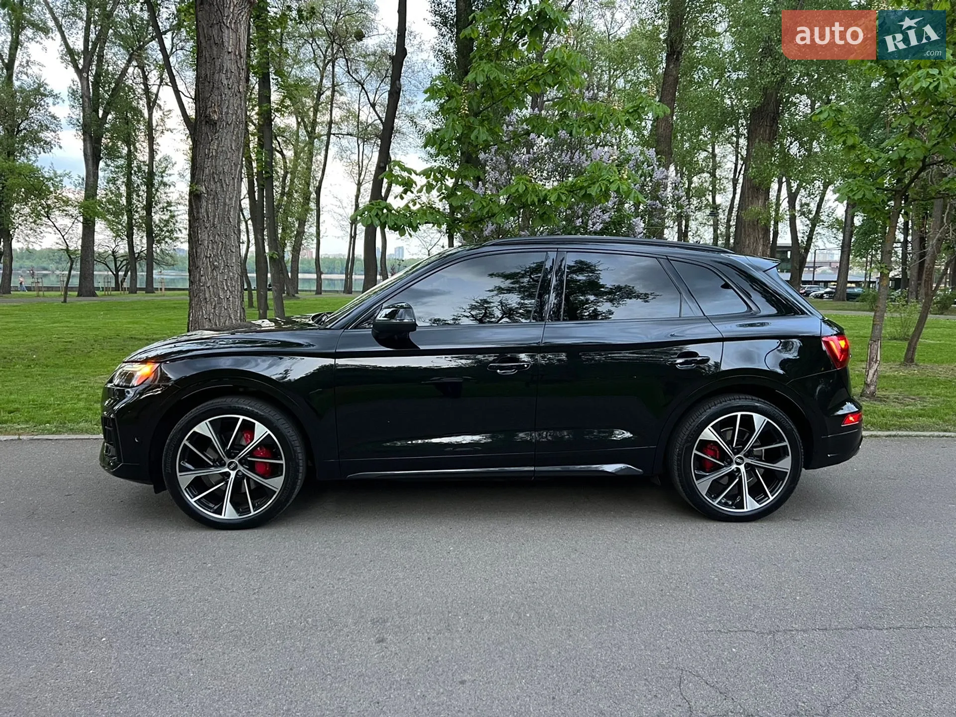 2020 Audi SQ5 - мініатюра 2