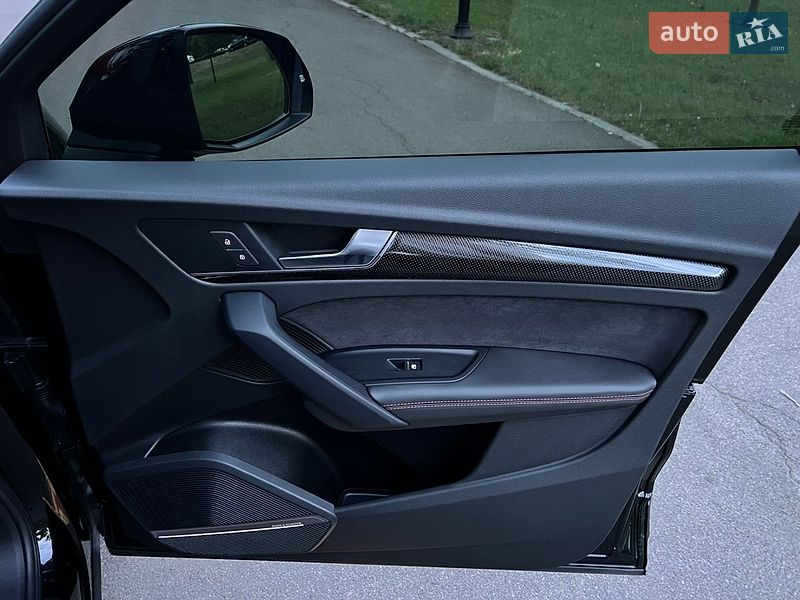 Позашляховик / Кросовер Audi SQ5 2020 в Києві