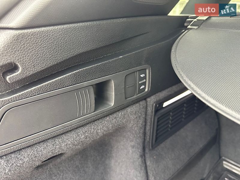 Внедорожник / Кроссовер Audi SQ5 2018 в Киеве