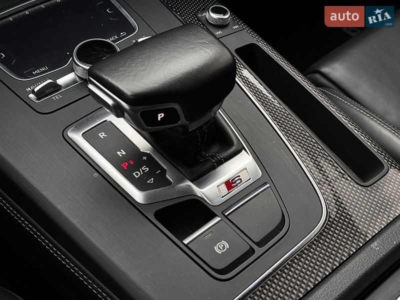 Внедорожник / Кроссовер Audi SQ5 2019 в Киеве
