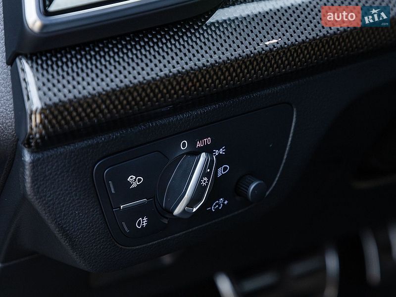 Позашляховик / Кросовер Audi SQ5 2021 в Дніпрі