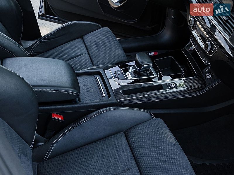 Позашляховик / Кросовер Audi SQ5 2021 в Дніпрі