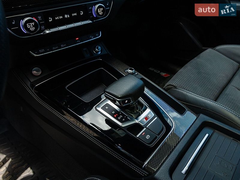 Позашляховик / Кросовер Audi SQ5 2021 в Дніпрі