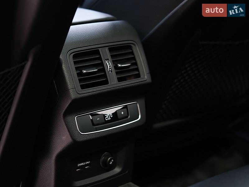 Внедорожник / Кроссовер Audi SQ5 2021 в Ровно