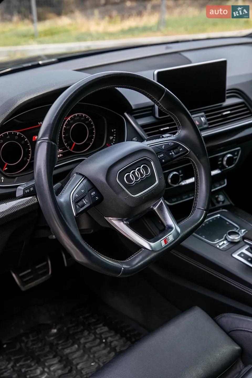 2019 Audi SQ5 - мініатюра 8