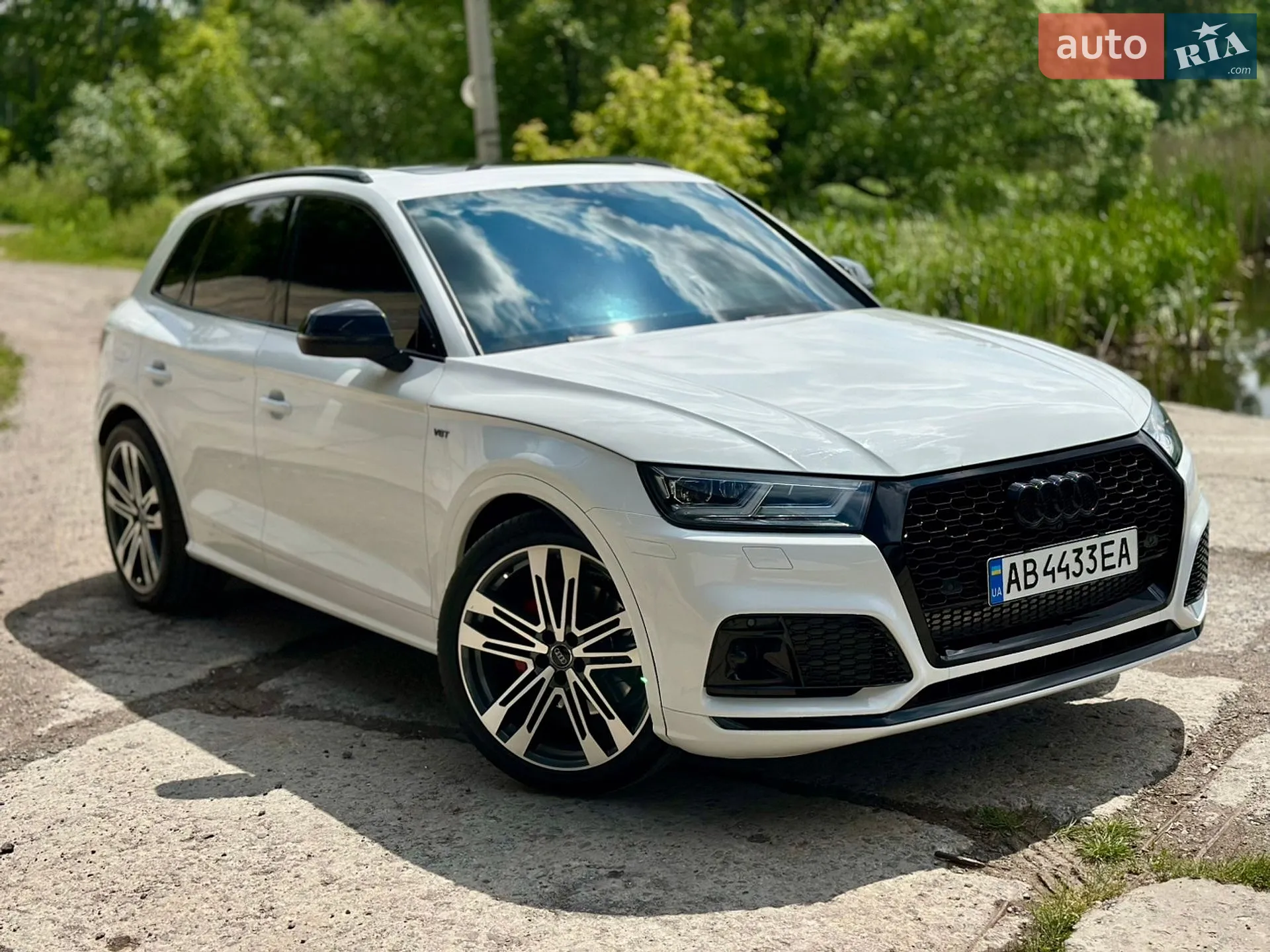 2017 Audi SQ5 - фото 1