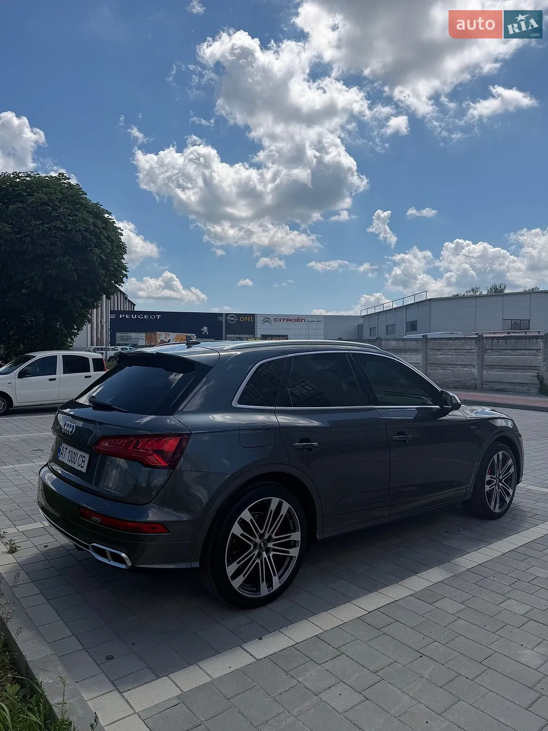 2018 Audi SQ5 - мініатюра 8