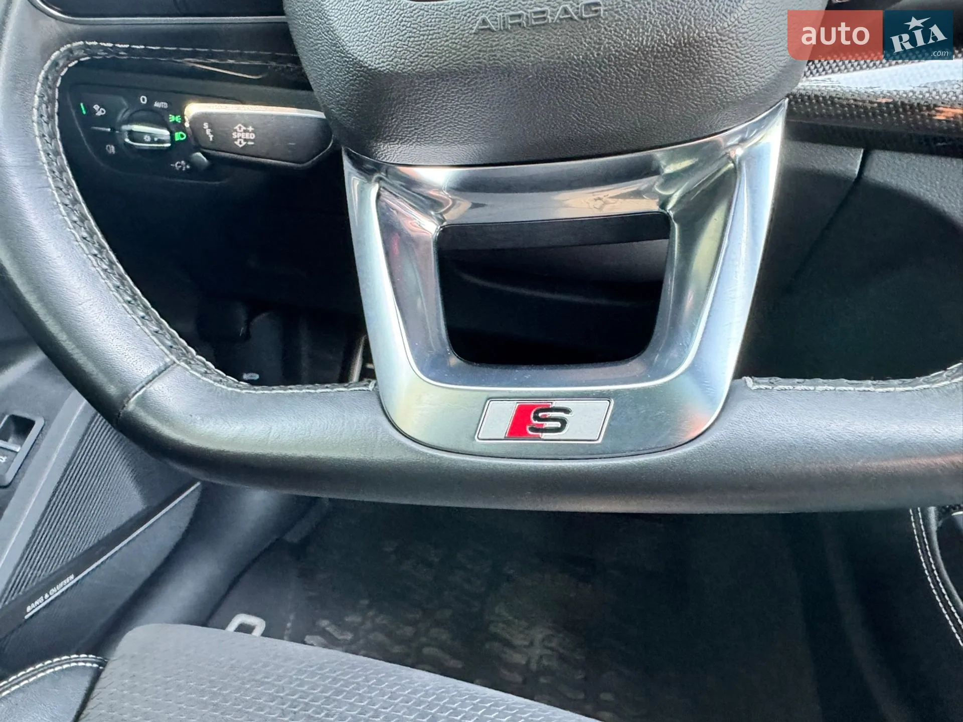 2019 Audi SQ5 - мініатюра 23