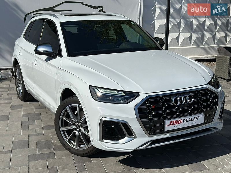 Позашляховик / Кросовер Audi SQ5 2020 в Києві