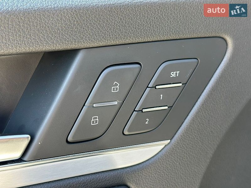 Позашляховик / Кросовер Audi SQ5 2020 в Києві
