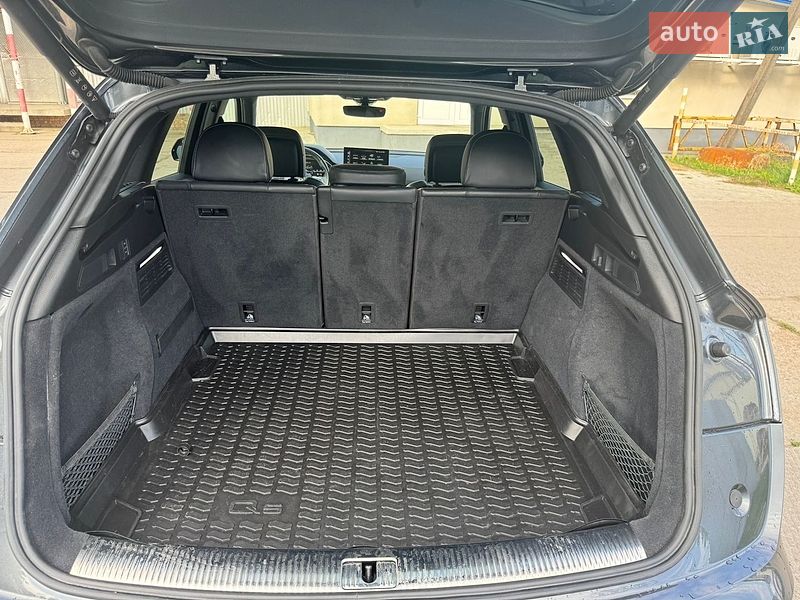 Позашляховик / Кросовер Audi SQ5 2023 в Стрию