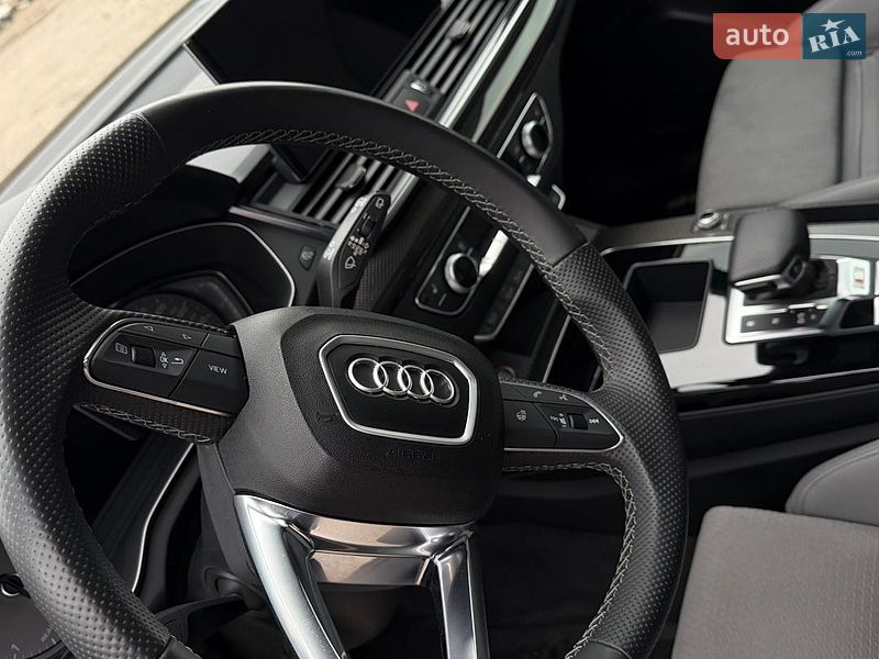 Внедорожник / Кроссовер Audi SQ5 2021 в Киеве