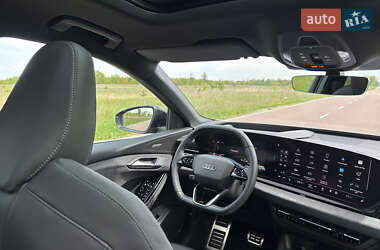 Внедорожник / Кроссовер Audi SQ6 e-tron 2024 в 