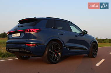 Внедорожник / Кроссовер Audi SQ6 e-tron 2024 в 