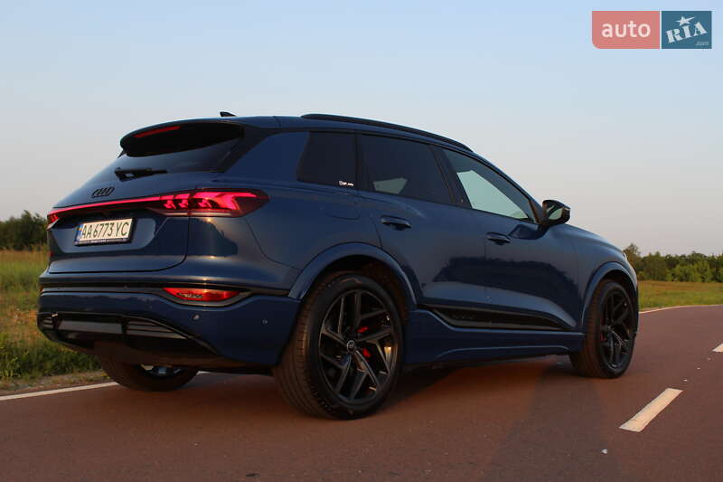 Внедорожник / Кроссовер Audi SQ6 e-tron 2024 в Киеве